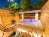 Deluxe Double room with garden view