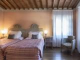 Standard Sextuple room
