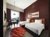 Deluxe room with pool view