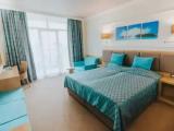 Standard Double room with partial sea view