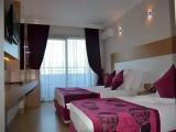 Standard room with land view