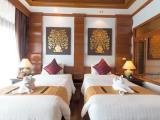 Luxury Quadruple room with balcony