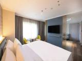 1 Bedroom Suite with river view