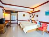 Standard Triple room with sea view