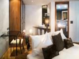 Suite with mountain view