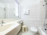 Standard Quadruple room with city view
