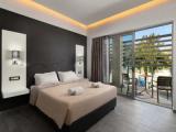 Deluxe Double room with partial sea view