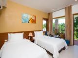 Standard room with mountain view