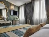 Double room with canal view