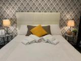 Deluxe Double room with city view