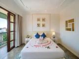 Deluxe room with balcony and with pool view