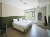 Standard Twin room with city view