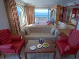 Corner Double Suite with land view