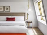 Premium Opera View Double room with balcony