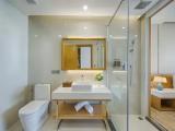 Premier Double room with partial ocean view