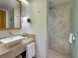 Standard Twin room with sea view