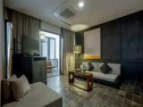 Suite with city view