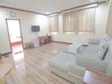 1 Bedroom Standard Family room with city view