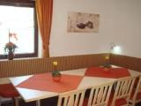 3 Bedrooms Apartment