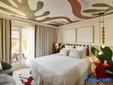 Executive room with pool view