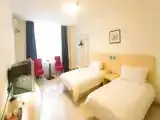 Standard room with street view