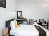 Standard room with city view