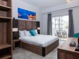 Double room with balcony and with city view