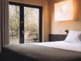 Comfort room with view