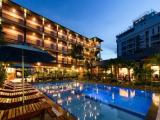 Standard Double room with pool view