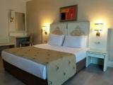Standard Double room with partial sea view