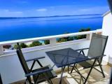 Apartment with balcony and with sea view