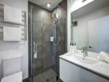 3 Bedrooms Apartment