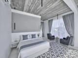 Standard Double room with pool view