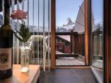 Standard room with mountain view