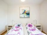 3 Bedrooms Apartment