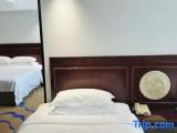 2 Bedrooms Standard Family room
