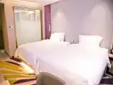 Standard Twin room with city view