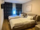 Standard Triple room with city view