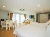 Suite with balcony
