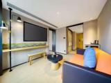1 Bedroom Suite