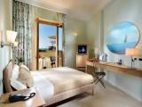 Superior Triple room with partial sea view