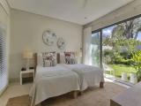 2 Bedrooms Prestige Villa with golf view