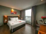 Suite with city view