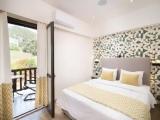 1 Bedroom Apartment with balcony and with mountain view