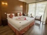 1 Bedroom Superior Double room with balcony and with lake view