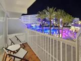 Double room with pool view