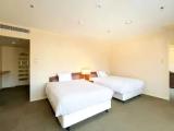 Double Suite North Wing