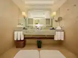 Standard Quadruple room with lake view