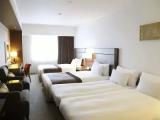 Deluxe Triple Family room