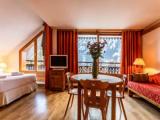 Suite with mountain view